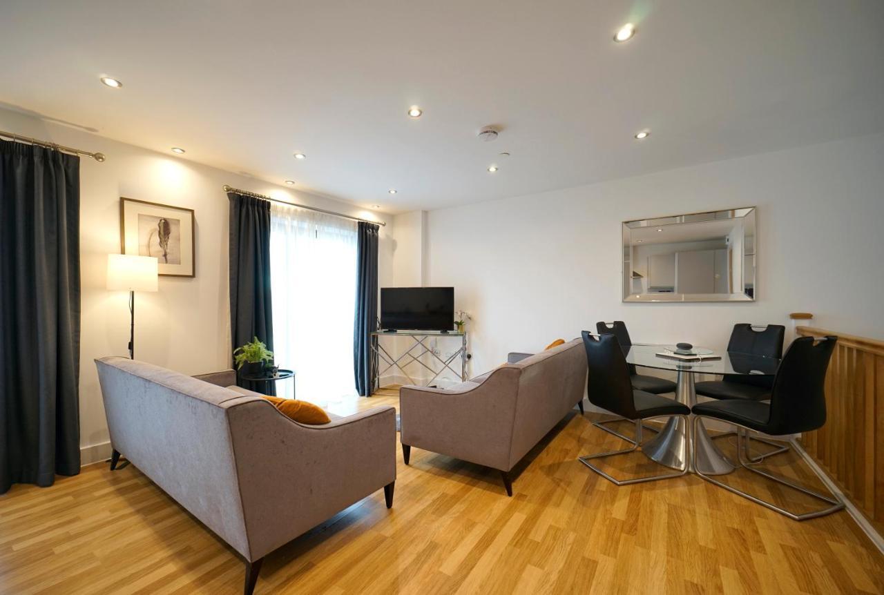 Modern 2 Bed Apartment With Juliet Balcony - Dhb Stays Leeds  Exteriör bild